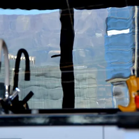 Sunny Flat * טיראנה